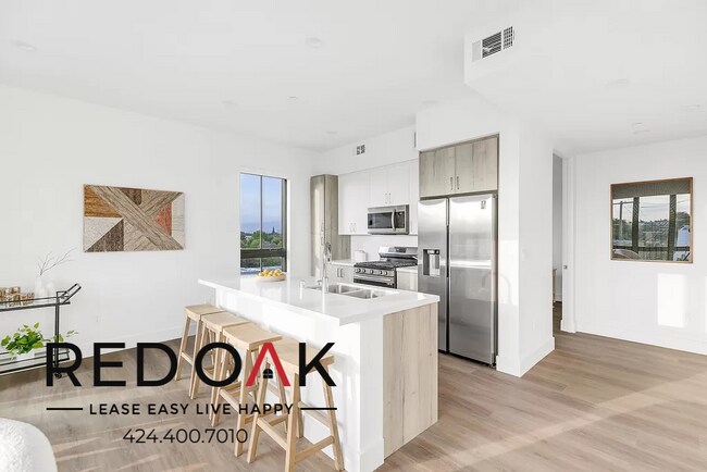 Foto del edificio - 12444 Chandler Blvd