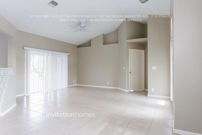 Foto del edificio - 8279 Coconut Blvd