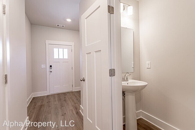 Building Photo - 3 br, 2.5 bath House - 124 Keel Ln