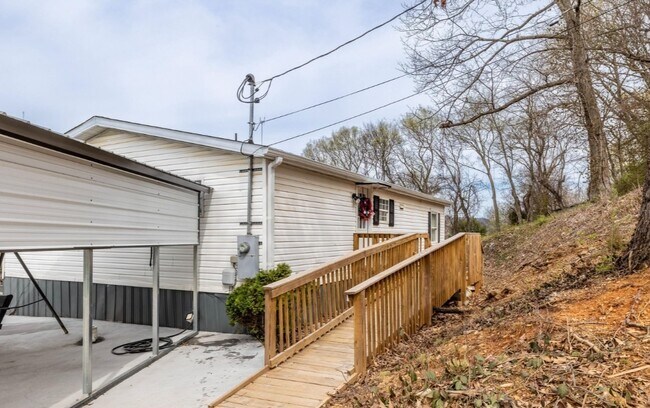 Building Photo - 2314 Stonewall St