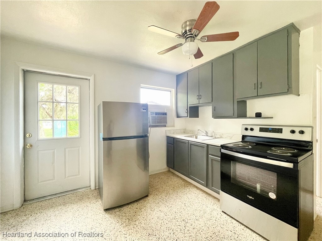 Foto principal - 227 S Orange St