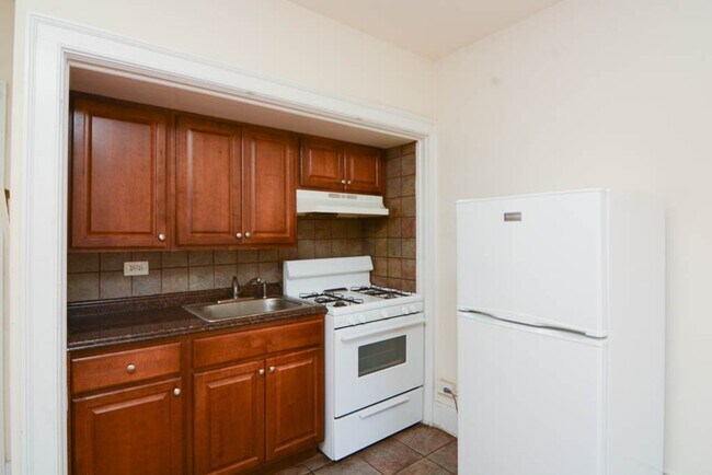Foto del edificio - 2737 N Spaulding Ave