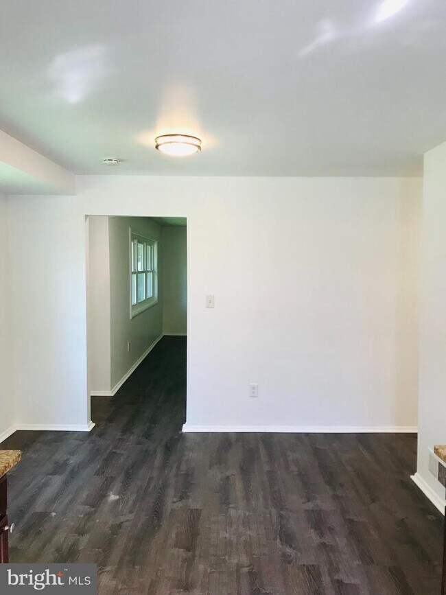 Building Photo - 11421 Monterrey Dr