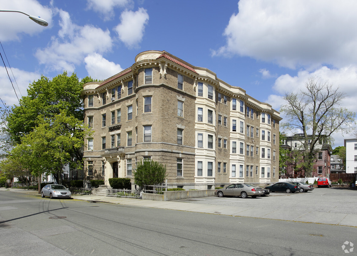 Primary Photo - Brookledge Apartments