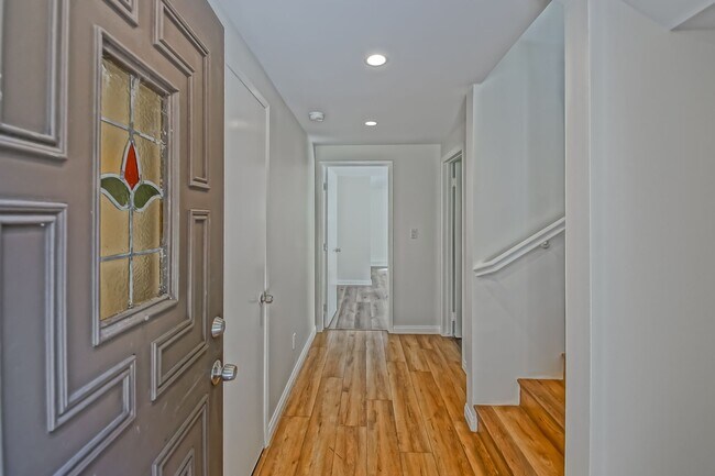 Foto del edificio - 3455-3457 Newton Street