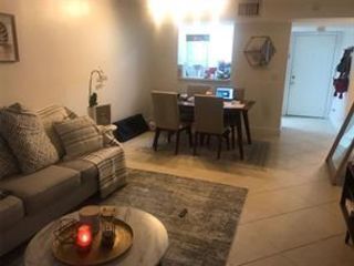 Foto del edificio - 1350 SE 3rd Ave