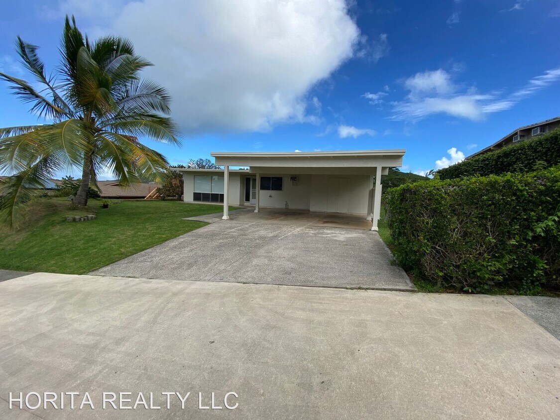 3 br, 2 bath House 1760 Akaakoa St. House Rental in Kailua, HI