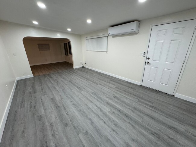 Foto del edificio - Remodeled 4 Bedroom Home