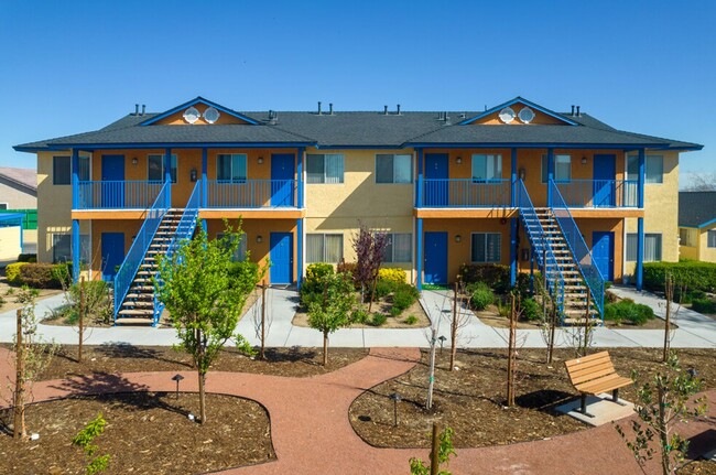 Interior Photo - Golden Sands Apartments