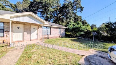 Building Photo - 912 Rentz Ave