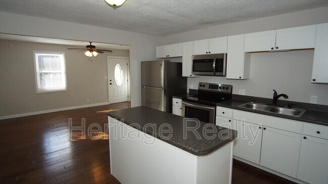 Foto del edificio - 3032 Dodd St