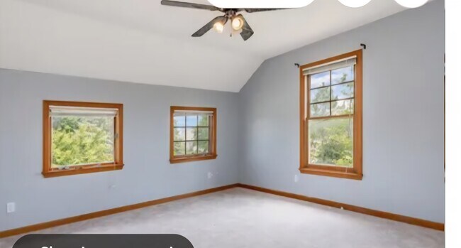 Foto del edificio - 5261 Oakbrook Dr