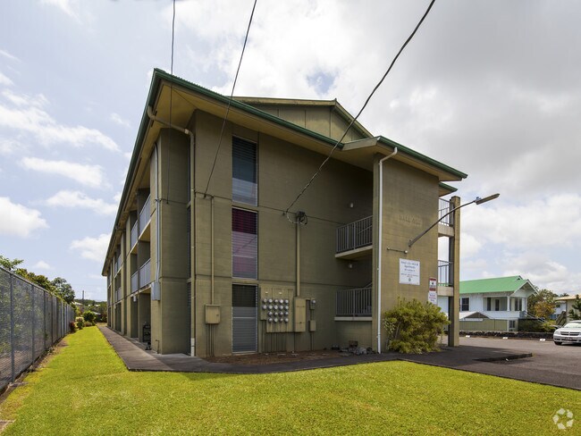 Building Photo - 485 Laukapu St