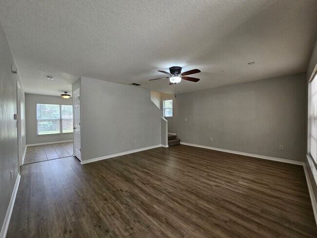 Foto del edificio - Fishhawk - 4 bedroom / corner lot