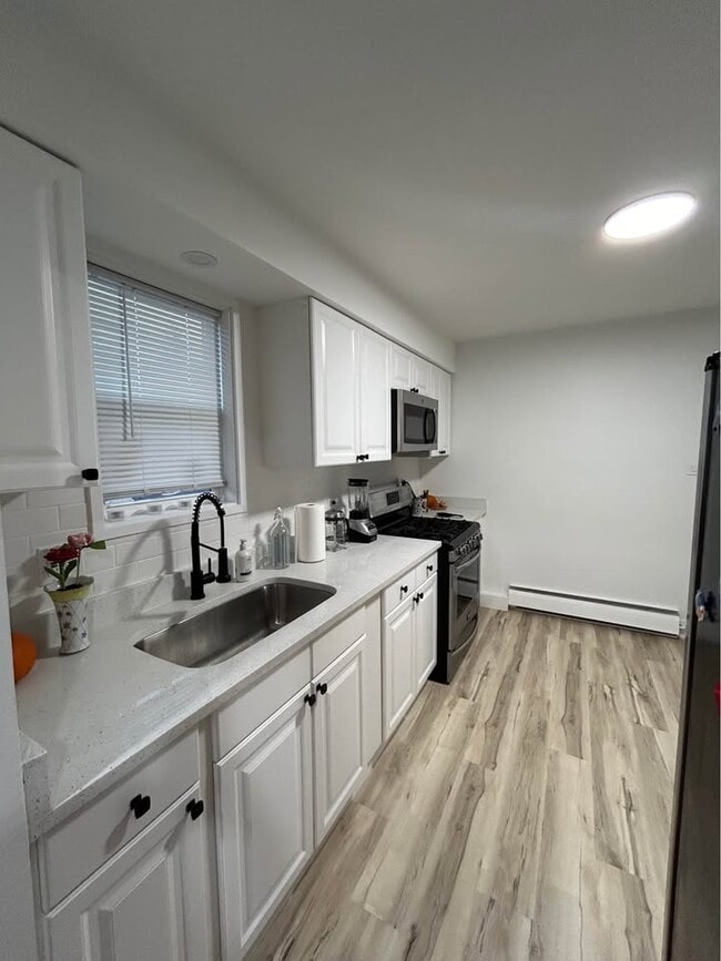 Foto del edificio - 4915 Egandale Ave