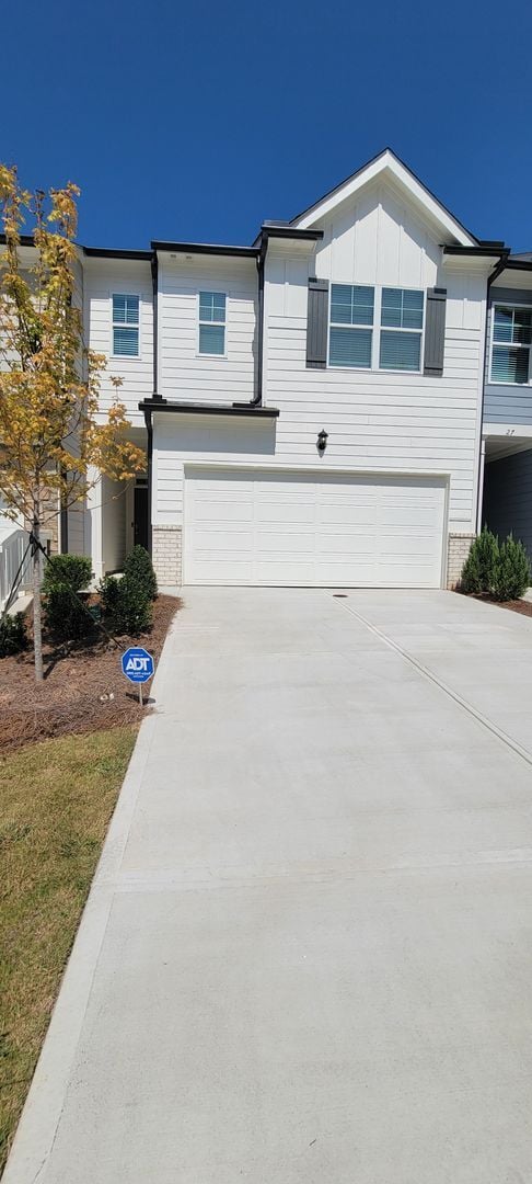 Building Photo - 23 Berryville Dr