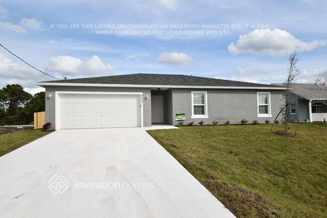 Building Photo - 371 SW Aero Cir