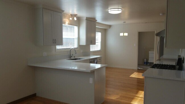 Foto del edificio - 765 18th Ave