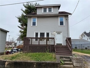 Building Photo - 846 Lee Dr