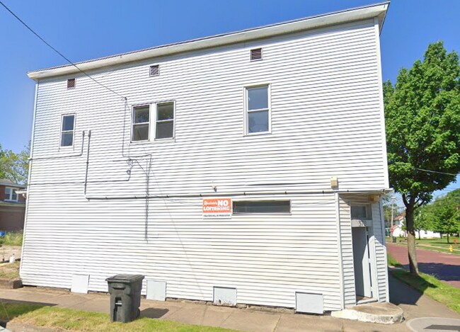 Building Photo - 370 Cole Ave