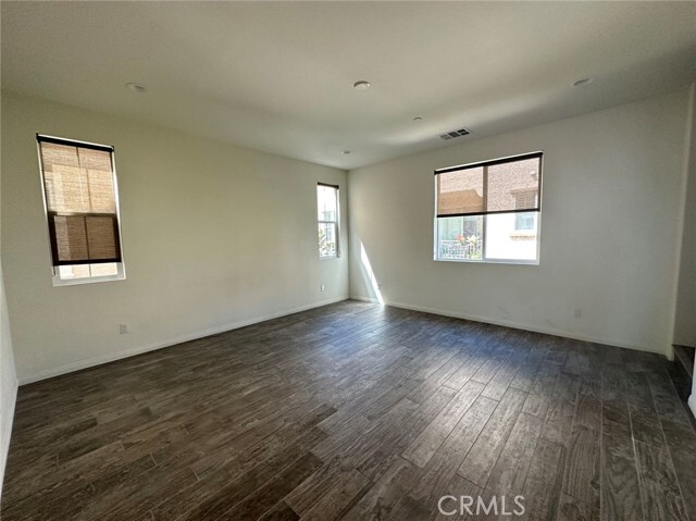Building Photo - 711 Banyan Wy