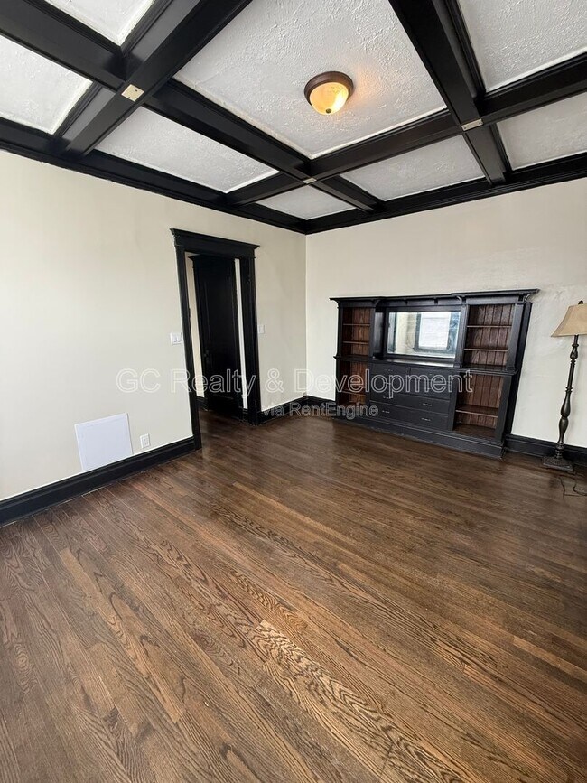 Foto del edificio - 1452 E Marquette Rd