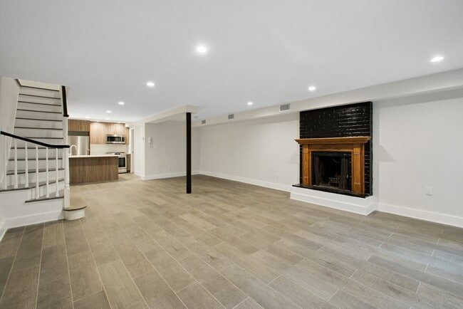 Building Photo - 414/416 East 84th Street
