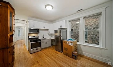 Building Photo - 2325 W Rice St