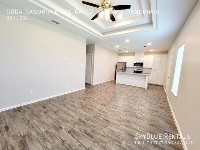 Foto del edificio - 5804 Sandpiper Ave