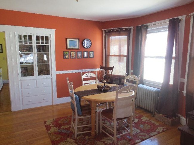 Building Photo - Brighton Center 2 bed available April 1st