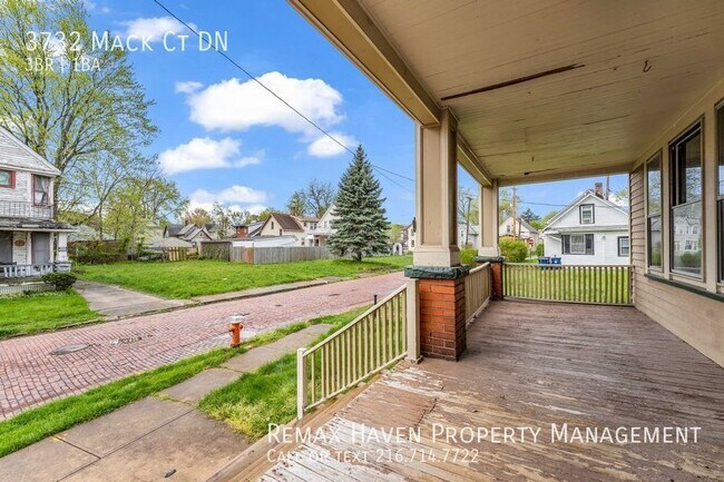 Building Photo - 3732 Mack DN, Cleveland -  Stunning 3 bed ...