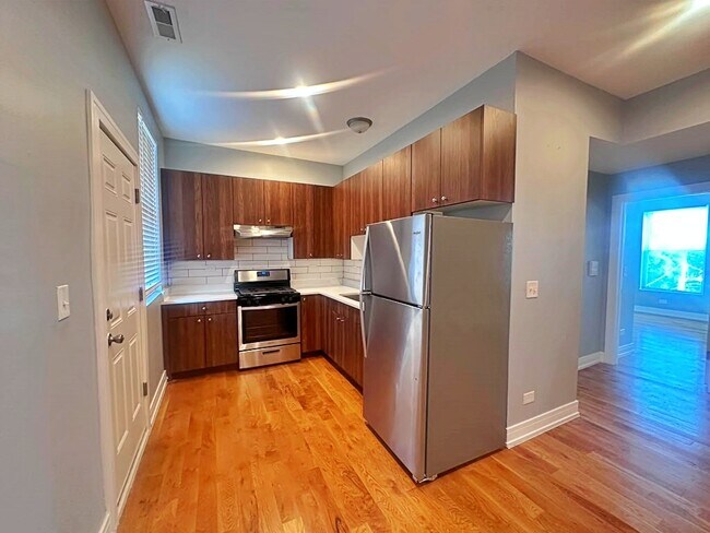 Foto del edificio - 348 E 50th St