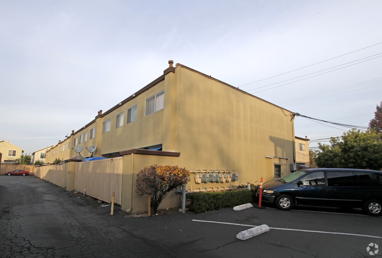 Building Photo - 580 Buena Vista Ave