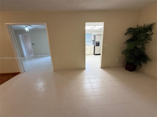 Building Photo - 1556 San Benito Ave
