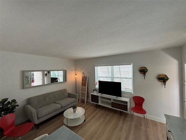 Foto del edificio - 1315 SE 2nd St