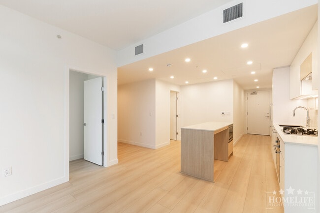 Building Photo - Brand New Condo at Century City Holland Pa...