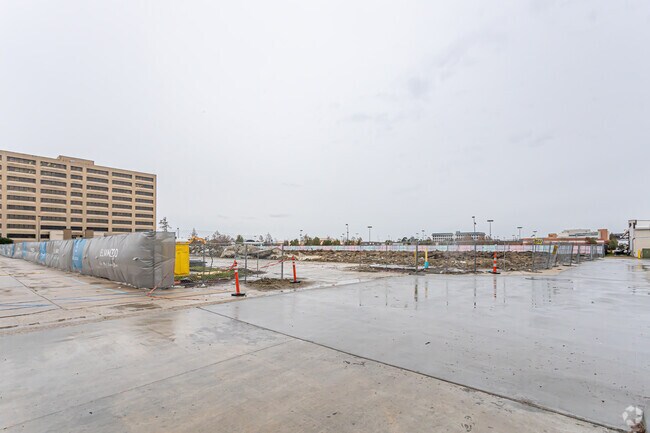 Foto de la construcción de enero de 2022 - 1200 S Clearview Pky