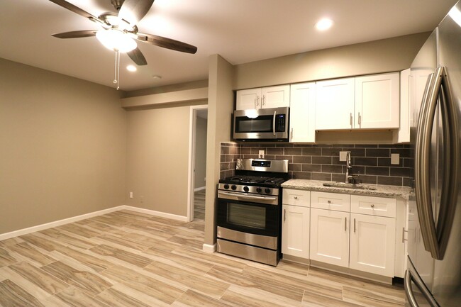 Building Photo - 5222 East Windsor Avenue, Unit 3