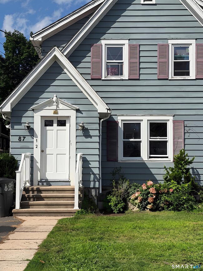 Building Photo - 87 Pine Hill Ave