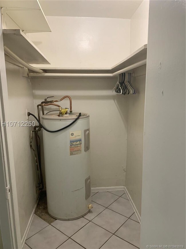 Foto del edificio - 636 SW 14th Terrace