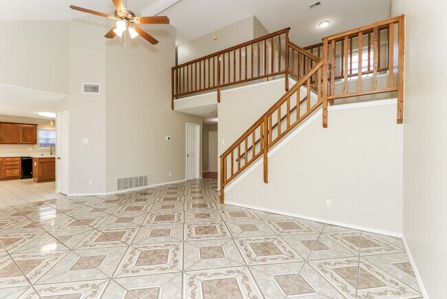 Foto del edificio - 2729 Forest Creek Dr