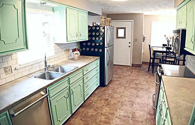 Foto del edificio - 3 Bedroom Short-Term Rental Through July 2026!!
