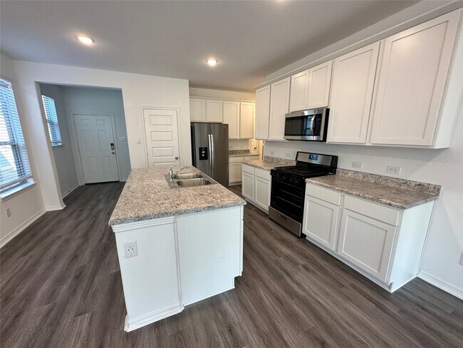 Foto del edificio - 16622 Moss Ln