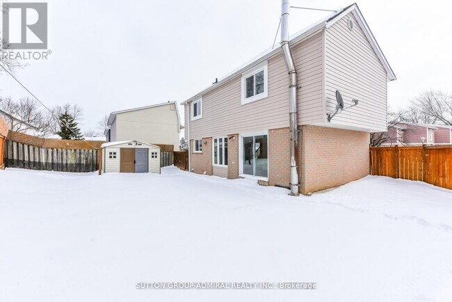 Building Photo - 4 Hardcastle Ct