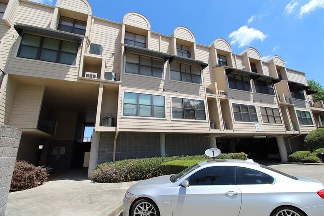 Building Photo - 1140 Marina Bay Dr