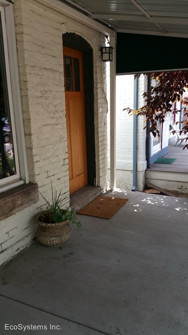Building Photo - 2 br, 1 bath House - 20 S Lincoln St