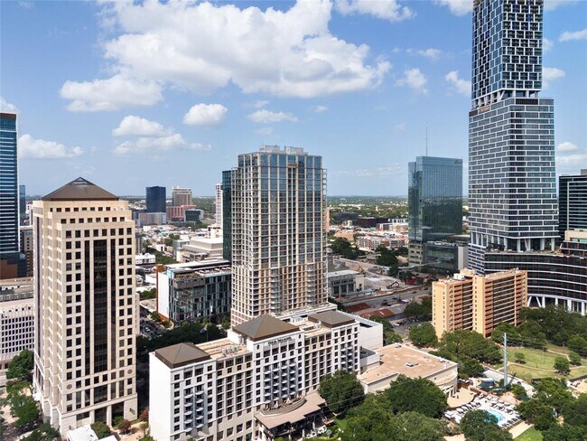 Building Photo - 98 San Jacinto Blvd