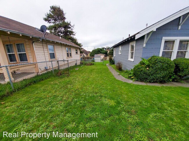 Building Photo - 2 br, 1 bath House - 2140 Union