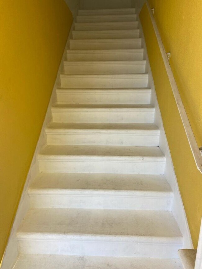 Foto del edificio - 5213 W 120th St