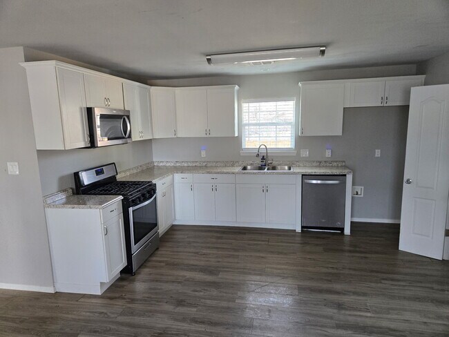 Foto del edificio - 520 S Cedar Ave